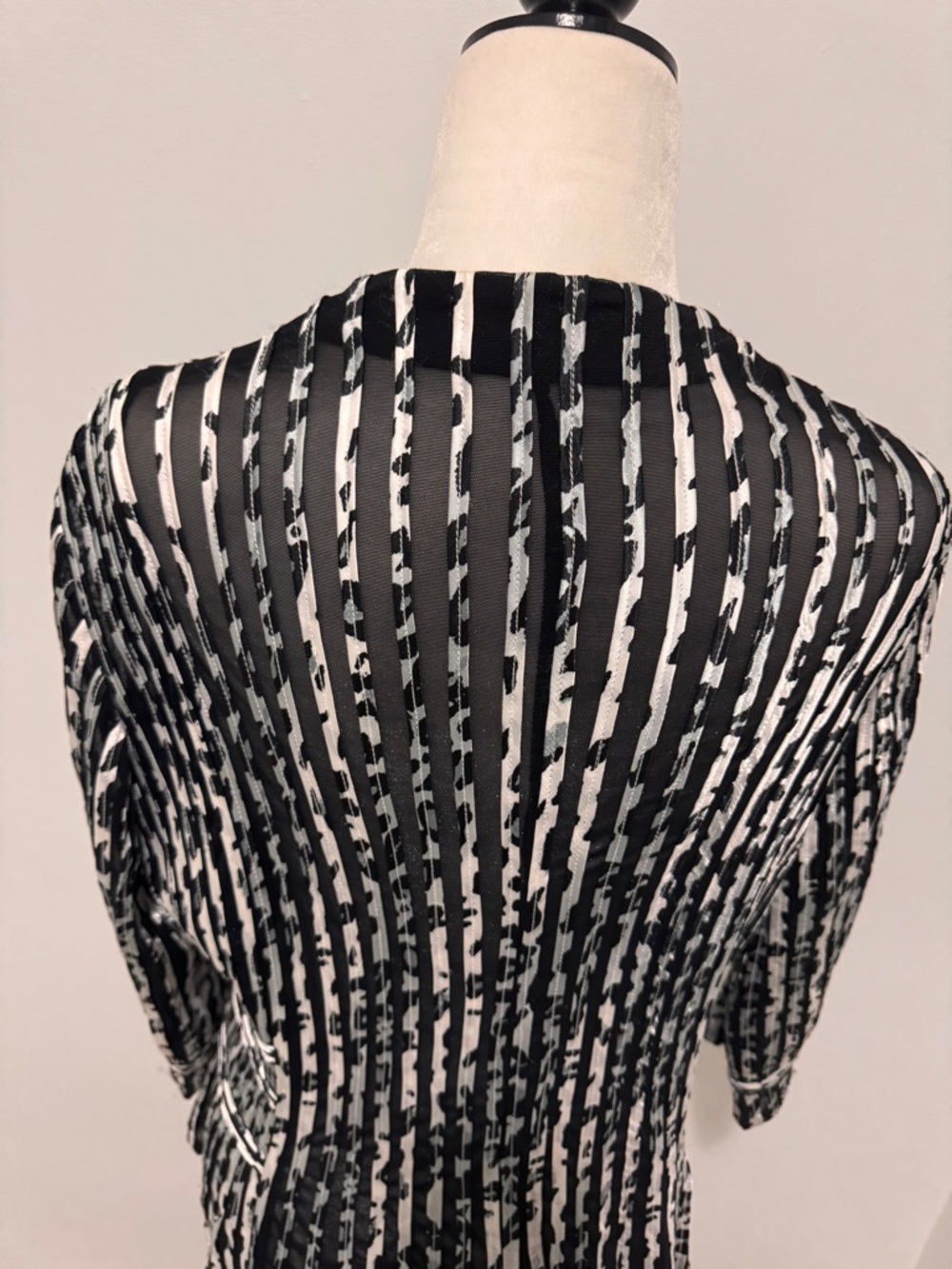 Black/White Vertical Print Jacket  Full Zipper 3/4 Sleeve Shutter Pleats Sz M/L - Picture 8 of 16
